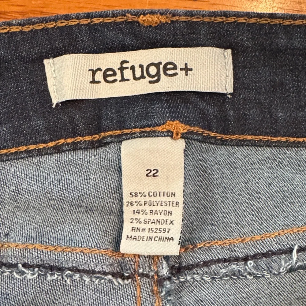 Refuge+ Women's High Waist sz 22 skinny Dark Blue Jeans
